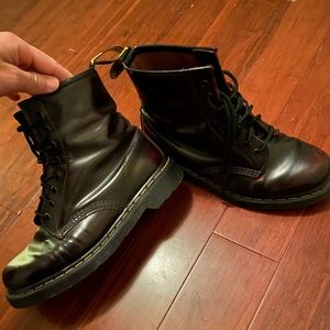 dr martens 2460